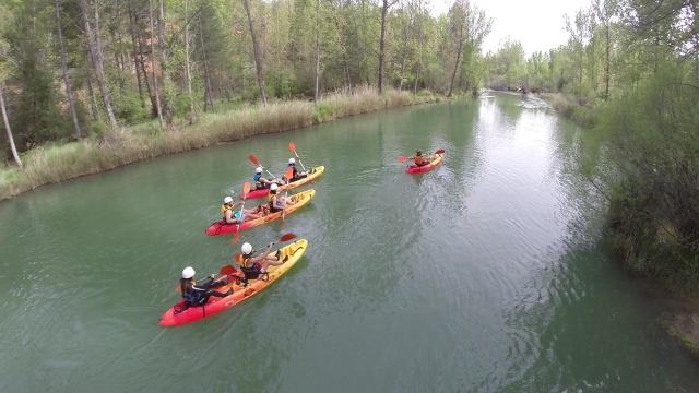  Canoës en voyage 